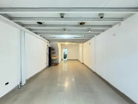 Independencia  al 4800