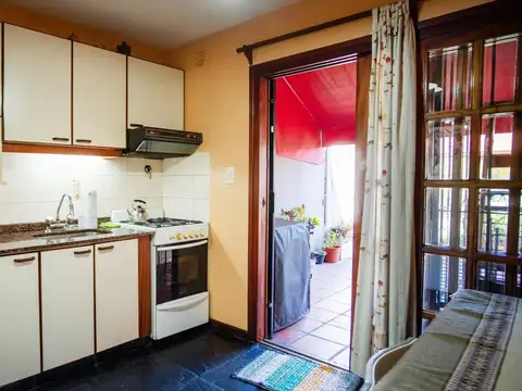 Depto Tipo Casa en Venta en Haedo Sur, USD 120.000