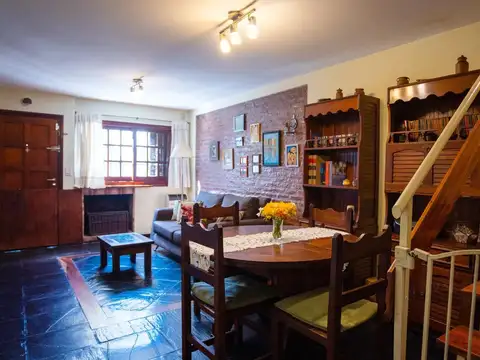 Depto Tipo Casa en Venta de 4 ambientes