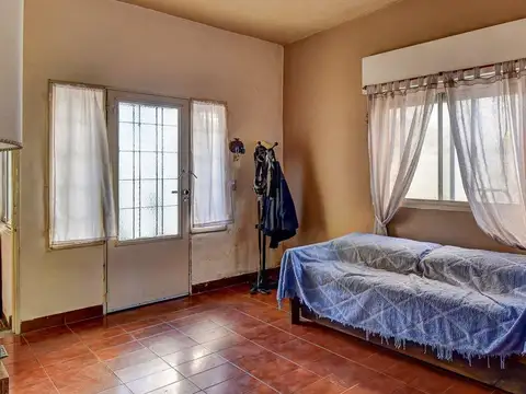 Depto Tipo Casa en Venta de 5 ambientes