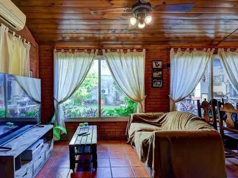 Depto Tipo Casa 5 ambientes con 1 baño