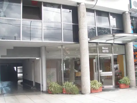 MONOAMBIENTE AL FRENTE CON BALCON ATERRAZADO *A/P*