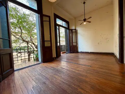 Venta ph 3 ambientes con balcon a refaccionar caba