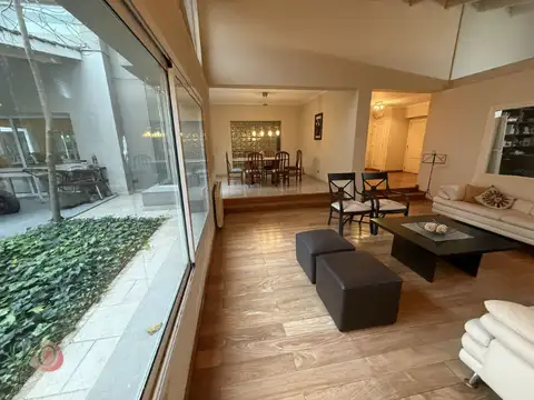 Casa 4 ambientes con 6 baños