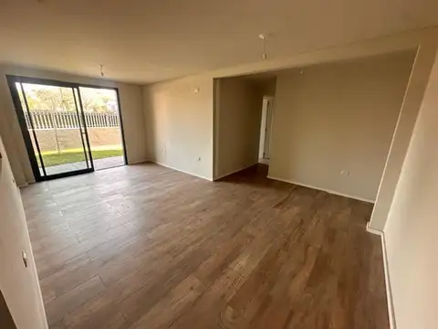 Departamento 4 ambientes con 2 baños