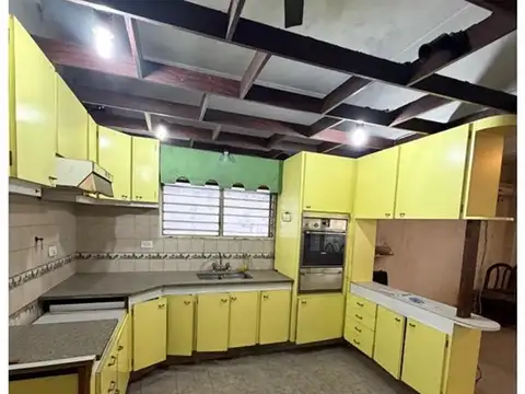 Depto Tipo Casa 3 ambientes con 2 baños
