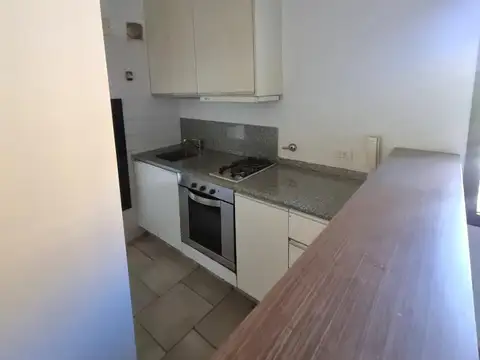 Departamento en Alquiler en Martin, $ 650.000