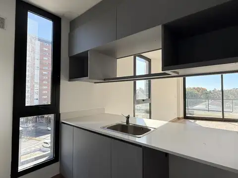 Av Centenario al 2000