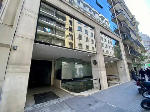 Oficina Monoambiente con 4 baños