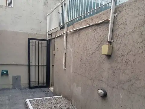 Depto Tipo Casa en Alquiler de 2 ambientes