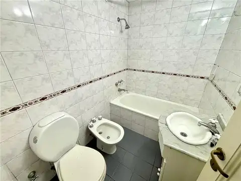 DEPARTAMENTO 2 AMBIENTES - BANFIELD - OESTE, GRAN BS. AS. SUR