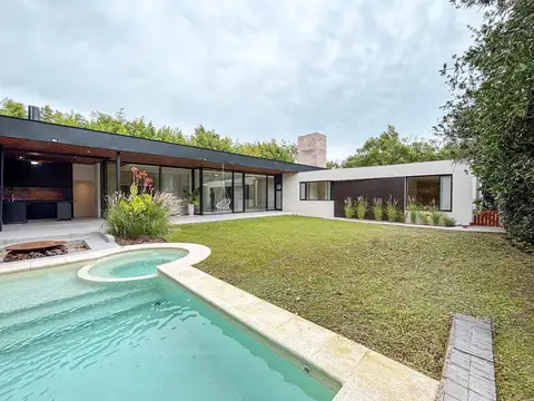 Casa en Venta en Pueblo Esther, Rosario