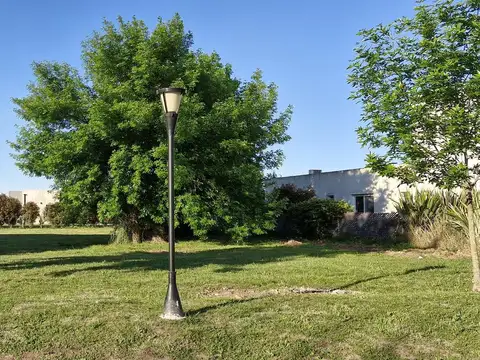 Venta terreno interno excelente orientación en Haras Santa María