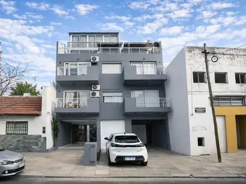 ALQUILER Departamento monoambiente con cochera fija balcon a la calle caba villa urquiza saavedra