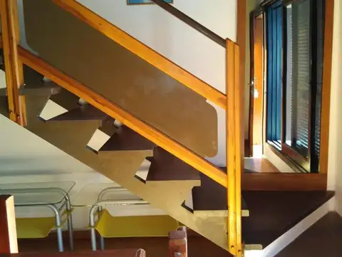 Depto Tipo Casa en Venta 25 años