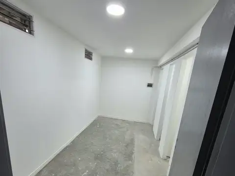Galpon en Alquiler 30  mts Fondo