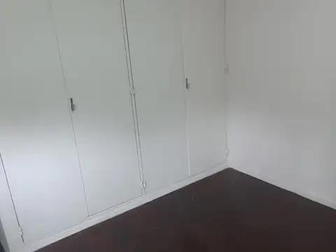 Departamento en Alquiler en Floresta, $ 650.000