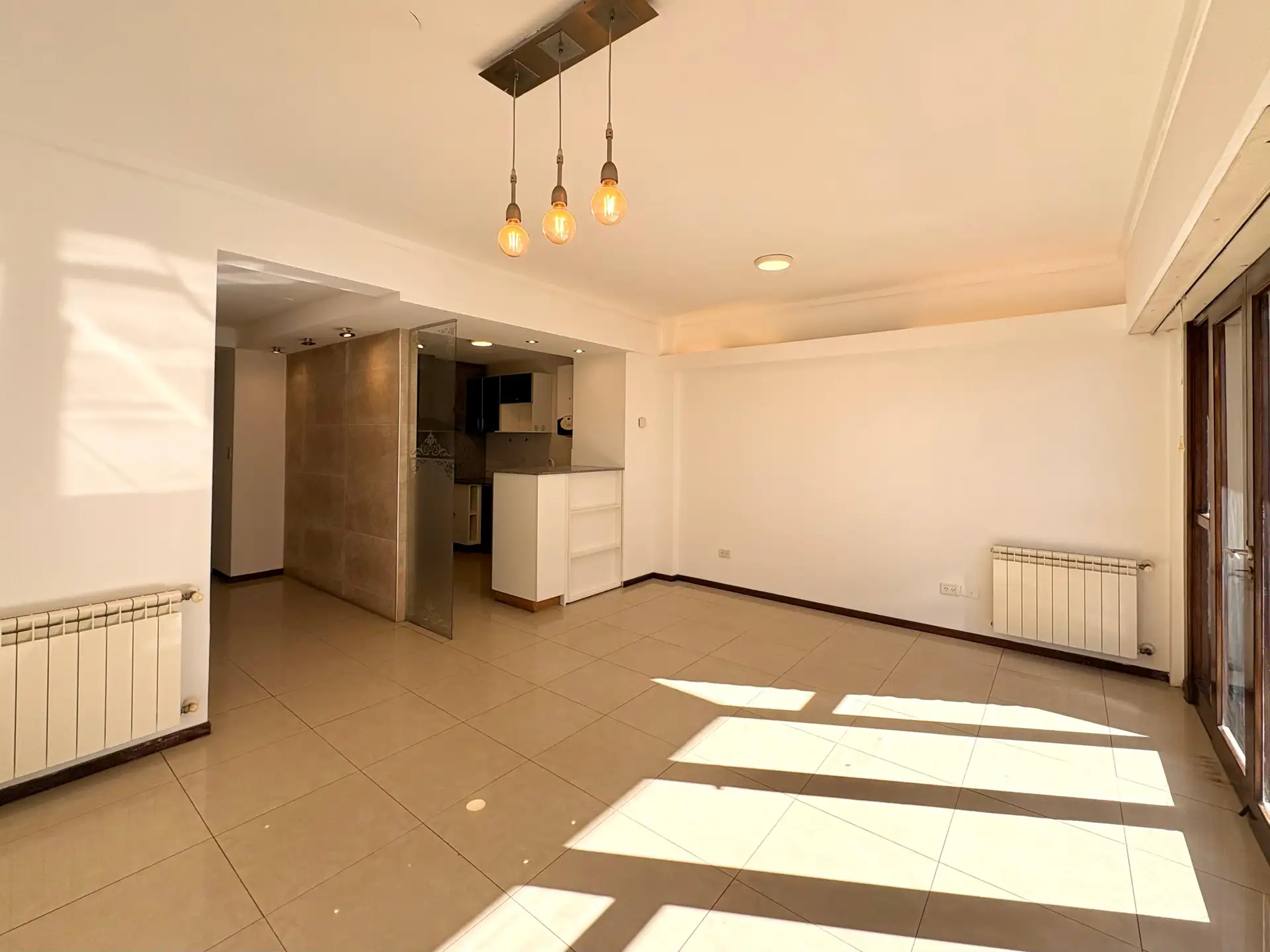 Depto 3 amb, 80m² con cochera y vistas al mar — La Perla