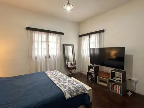 VENTA DE 2  CASAS  CON COCHERA  EN PILAR CENTRO