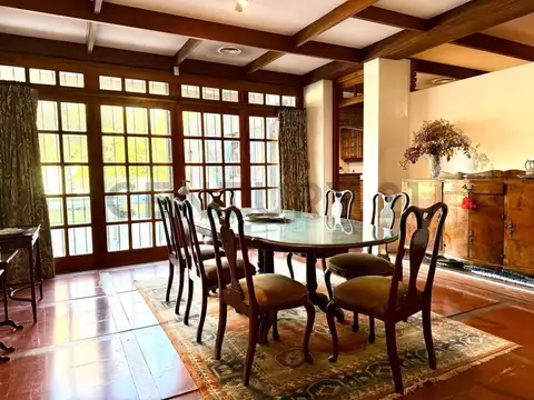 Casa 5 ambientes con 5 baños