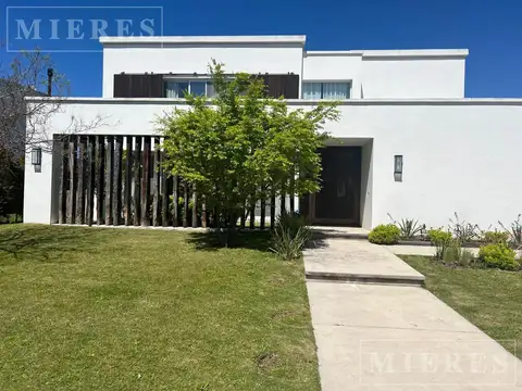 Muy linda casa a la Laguna en alquiler temporario Enero  en el barrio San gabriel