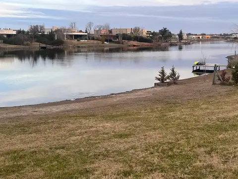 Terreno en Venta de 909,0 m2