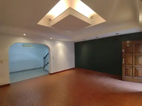 Casa en Alquiler de 4 dormitorios
