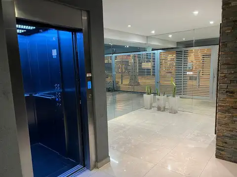 DEPARTAMENTO 2 AMBIENTES CON COCHERA