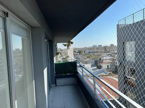 Avenida Libertador 300 , Piso 4