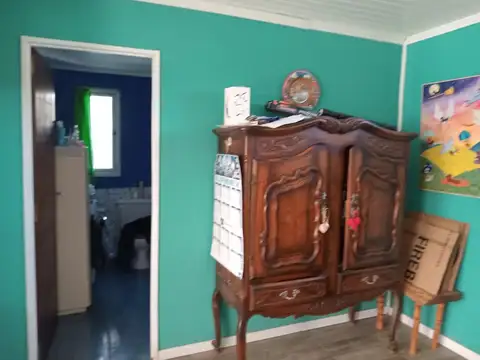 Casa 3 ambientes con 2 baños