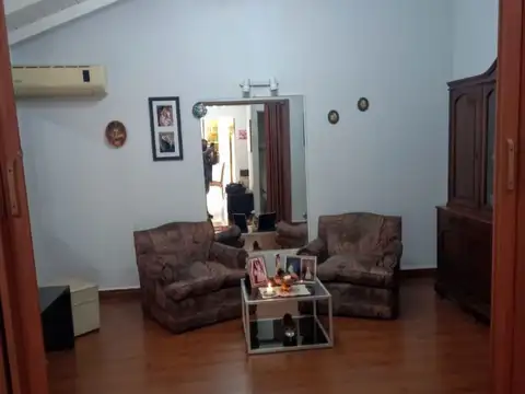 Casa en Venta en Valentin Alsina, USD 169.000