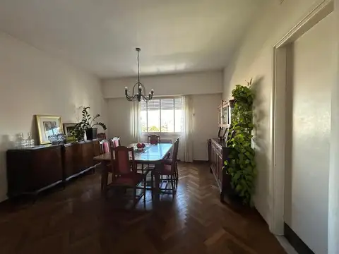 Cordoba 2129 , Piso 8°