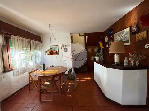 Casa en Alquiler con 1 cochera