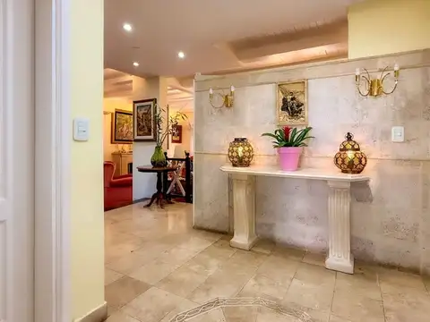 Casa en Venta en Abril Club De Campo, USD 690.000