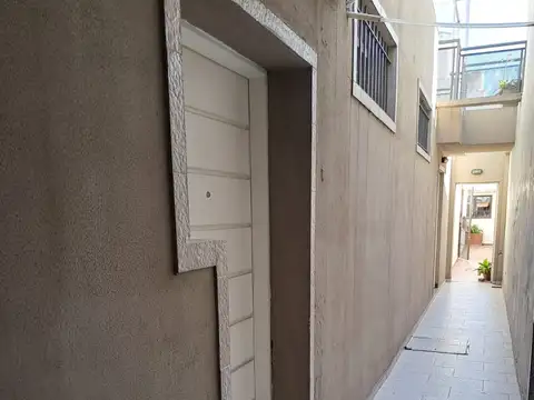PH 3 Ambientes en Venta – Sin Expensas – Patio y Terraza con Quincho