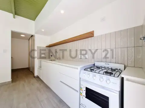 Casa en venta de 2 dormitorios y cochera en La Plata