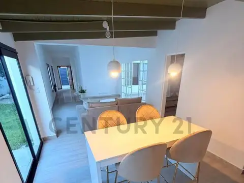 Casa 3 ambientes con 2 baños