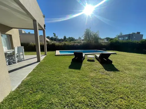 JUANA DE ARCO  al 6700