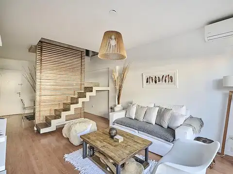 Triplex balcón aterrazado parrilla Cochera fija descb en Belgrano