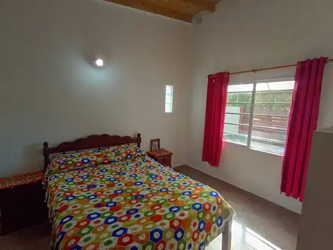 Casa 3 ambientes con 2 baños