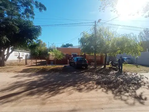 Casa más departamento