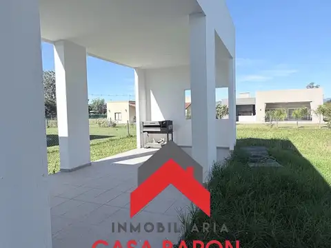 Casa en Venta en Jardines De San Lorenzo, USD 245.000