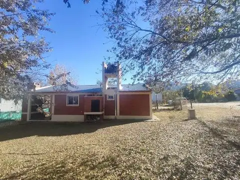 Casa en Venta con 2 cocheras