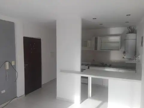 Departamento en Venta en Villa Elvira, USD 48.000