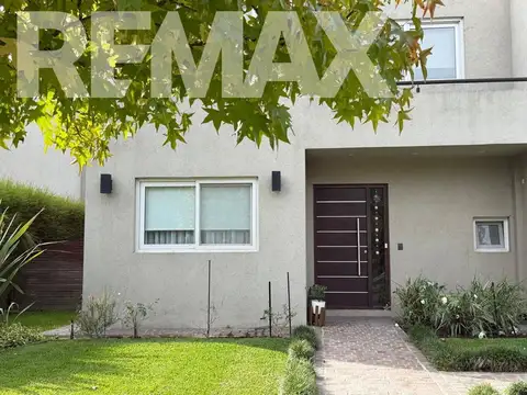Casa en Venta en Ayres Plaza, USD 680.000