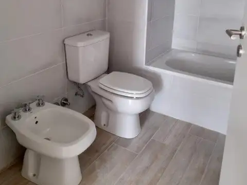 VENTA DEPARTAMENTO MONOAMBIENTE AMPLIO TERMINADO A ESTRENAR POSESIÓN INMEDIATA