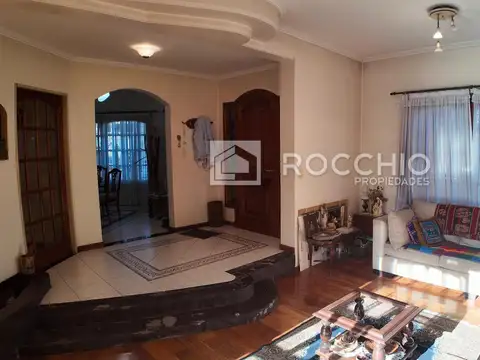 Casa en Venta en Jose Leon Suarez, USD 320.000