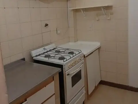 Departamento en Alquiler en Balvanera, $ 700.000