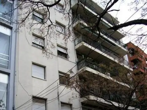Departamento de 2 ambientes amplios al contrafrente