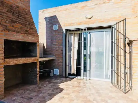 Casa en Venta en Profesional, USD 100.000